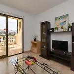 Apartamento Castle Harbour 3 *