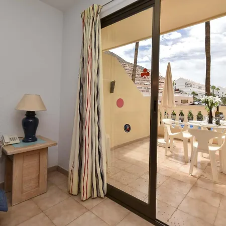 Апартаменты Castle Harbour 3 *